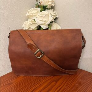 Classic Brown Leather Messenger Bag